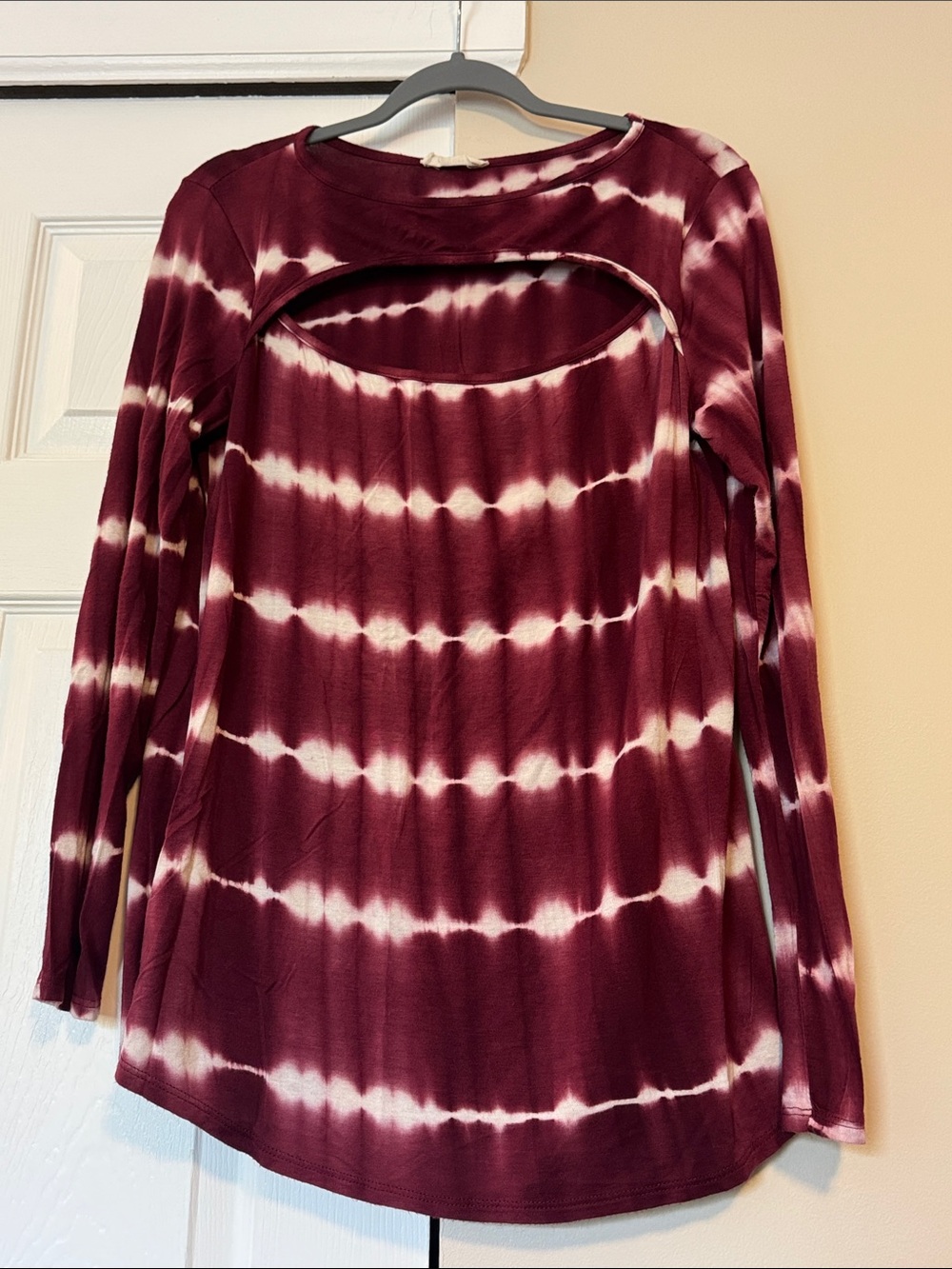 Tie-Dye Burgundy Long Sleeve Cutout Top